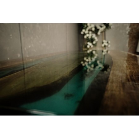 Стол из эпоксидной смолы А-20